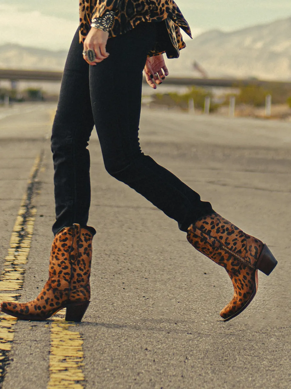 A4245 - WOMEN'S GOAT LEOPARD PRINT WITH WOVEN PIPPING NARROW SQUARE TOE BOOTIE